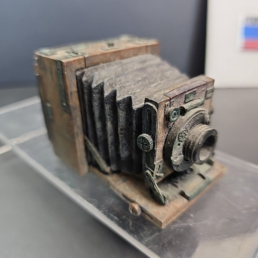1998 Popular Imports Antique Camera Knickknack Display Small Camera Collector